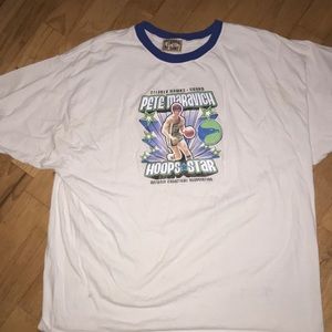 Pistol Pete Maravich t-shirt xl men’s